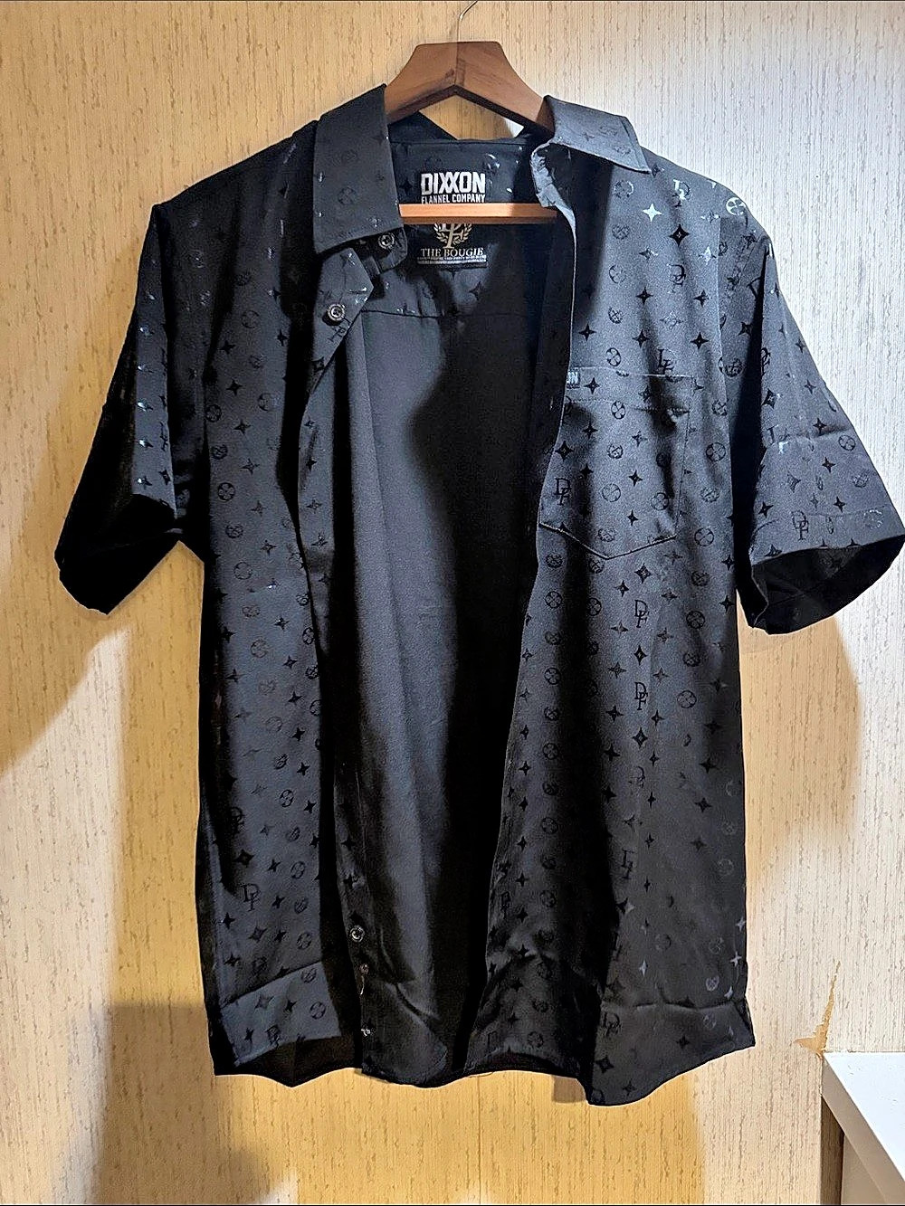 Dixxon The Bougie Black Short Sleeve Button Down Like New size M